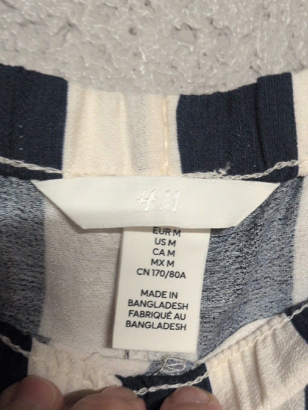 H&M Women’s Vertical Stripe Drawstring Bermuda Shorts, Med, NWT, Coastal - Picture 3 of 8